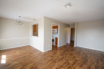 Wood laminate flooring